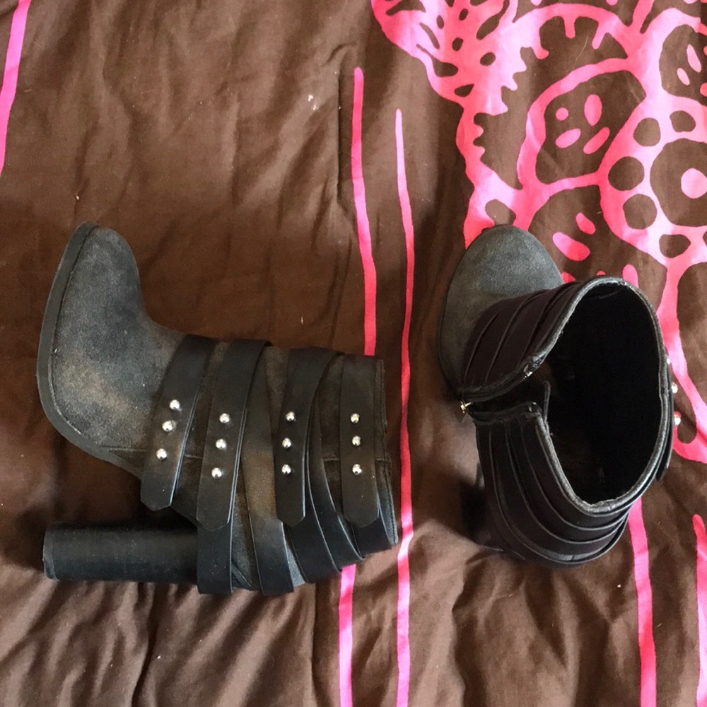 Booty with Stud in strap accent